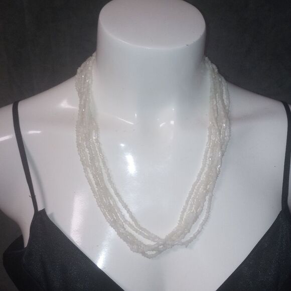 Vintage Multi Strand White Bead Necklace 24 in Long EUC - Picture 1 of 7